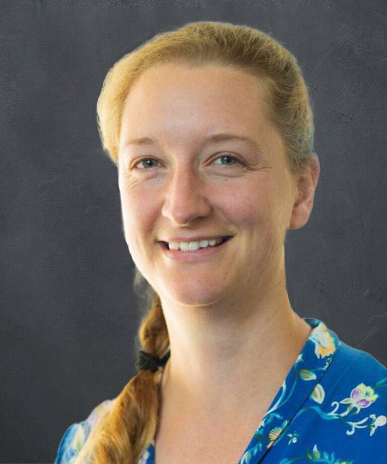 Katie Speaker-min
